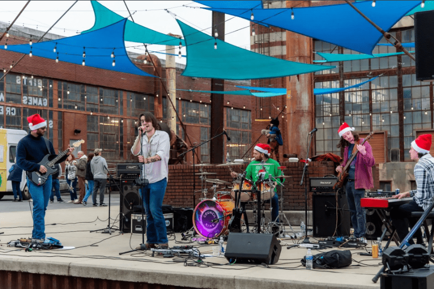 Band singing at Mistletoe Market